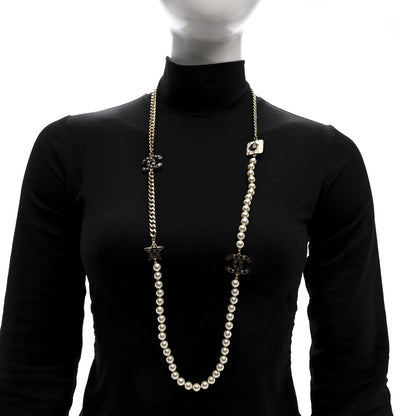 Chanel Metal Enamel Pearl Star CC Necklace Gold White 2 of 4