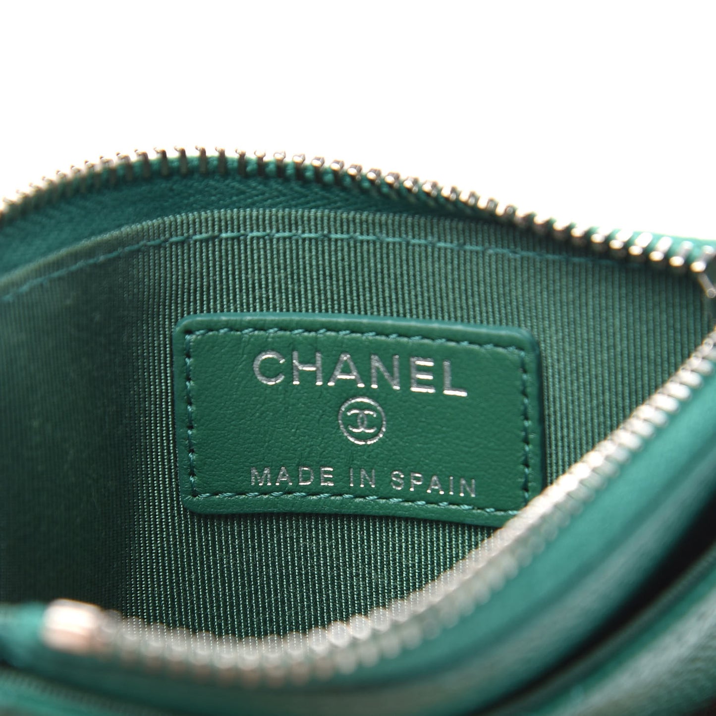 Caviar Quilted CC Zip Card Holder Green