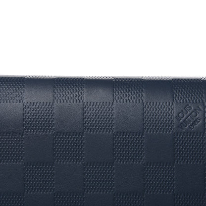 Louis Vuitton Damier Infini District MM Cosmos 10 of 10