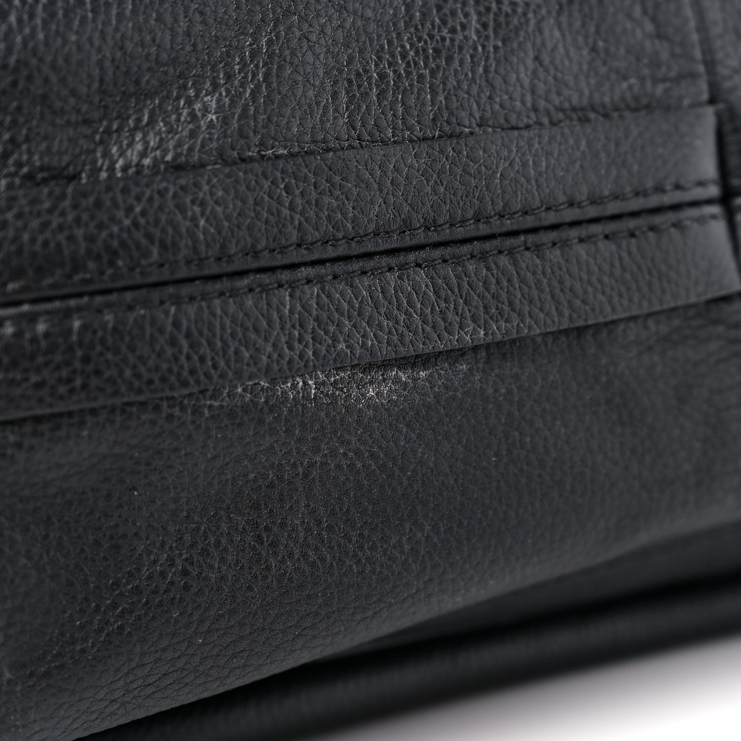 Calfskin Medium Paraty Black