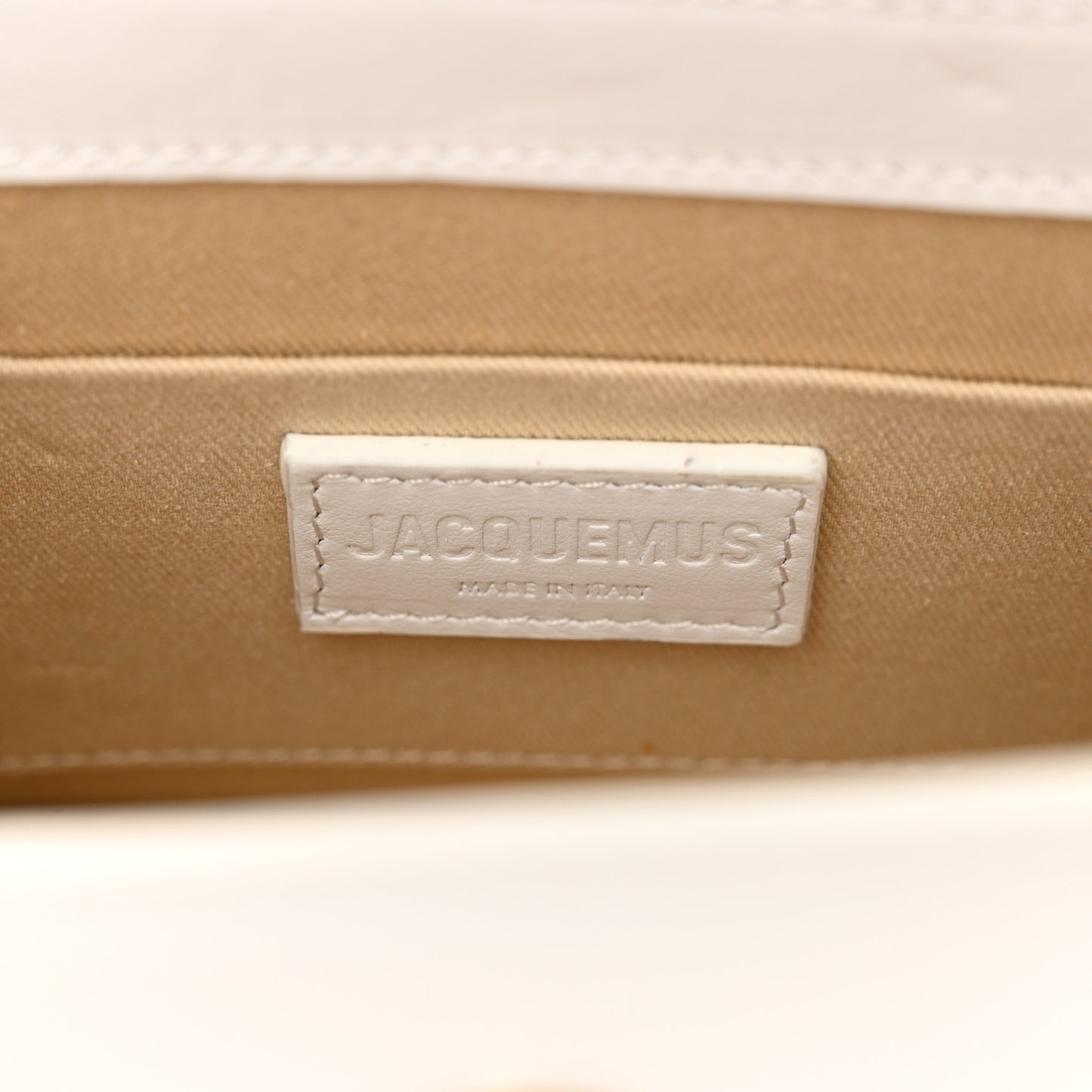 Smooth Calfskin Le Chiquito Moyen White