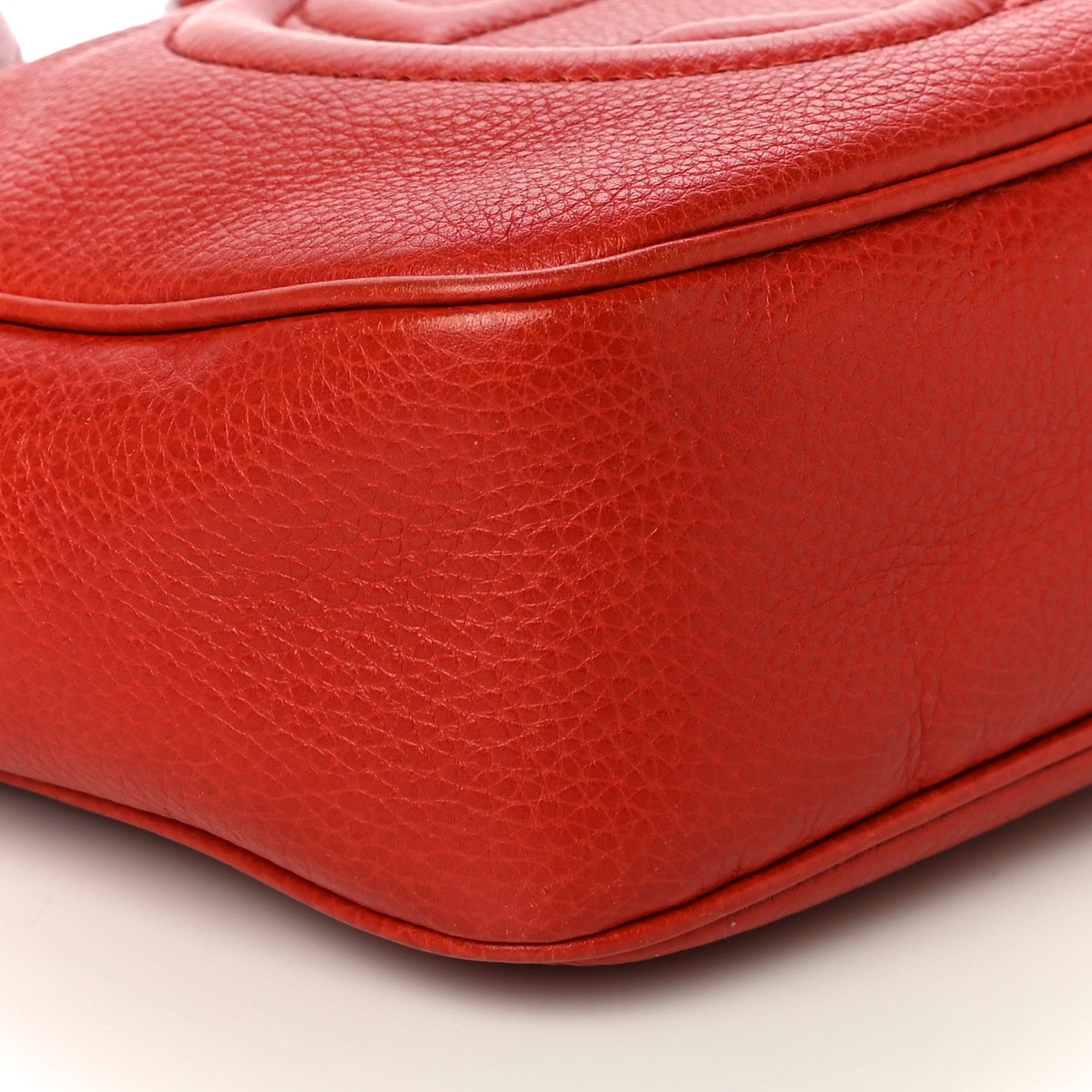 Gucci Pebbled Calfskin Small Soho Disco Bag Tabasco Red 9 of 14
