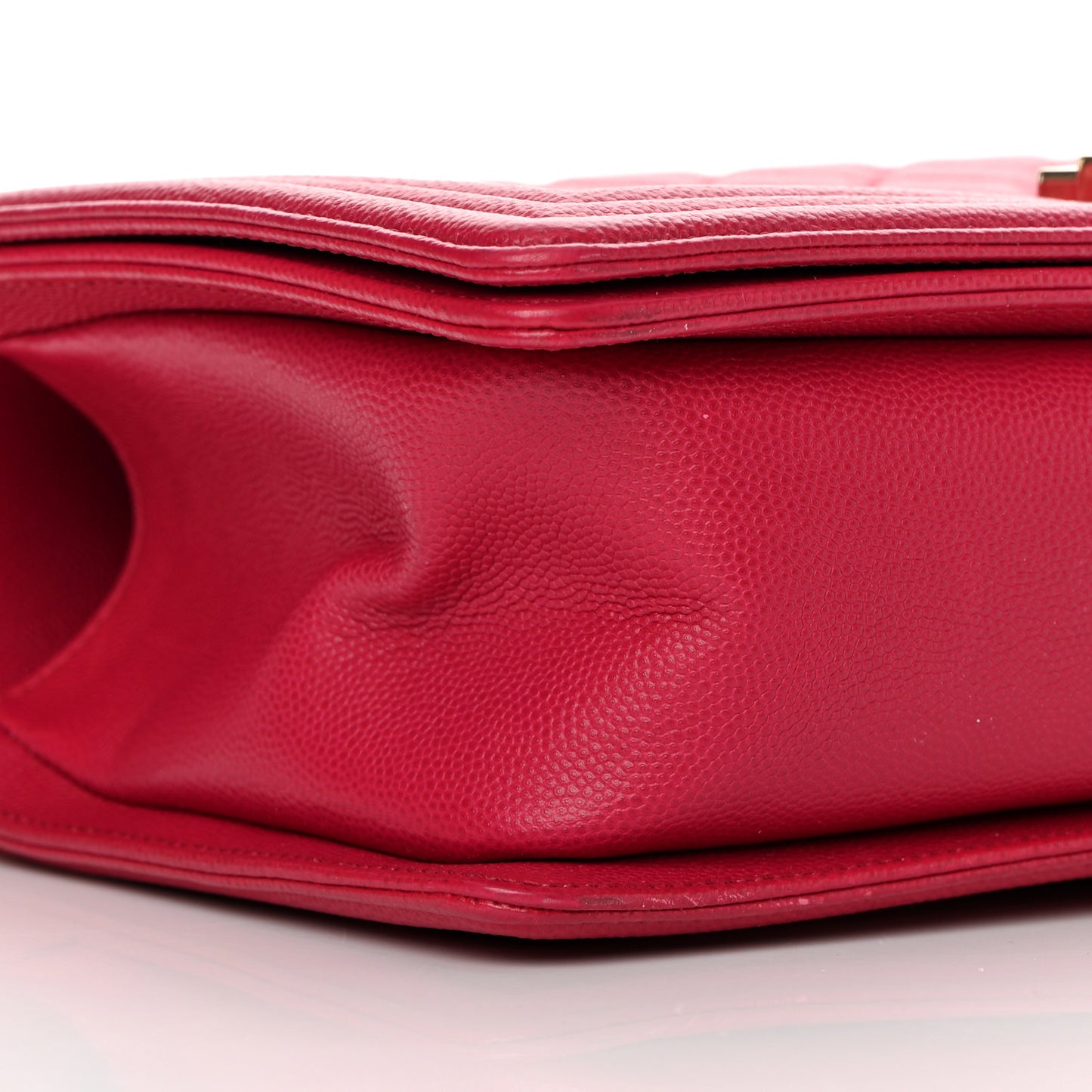Caviar Quilted Medium Boy Flap Fuchsia