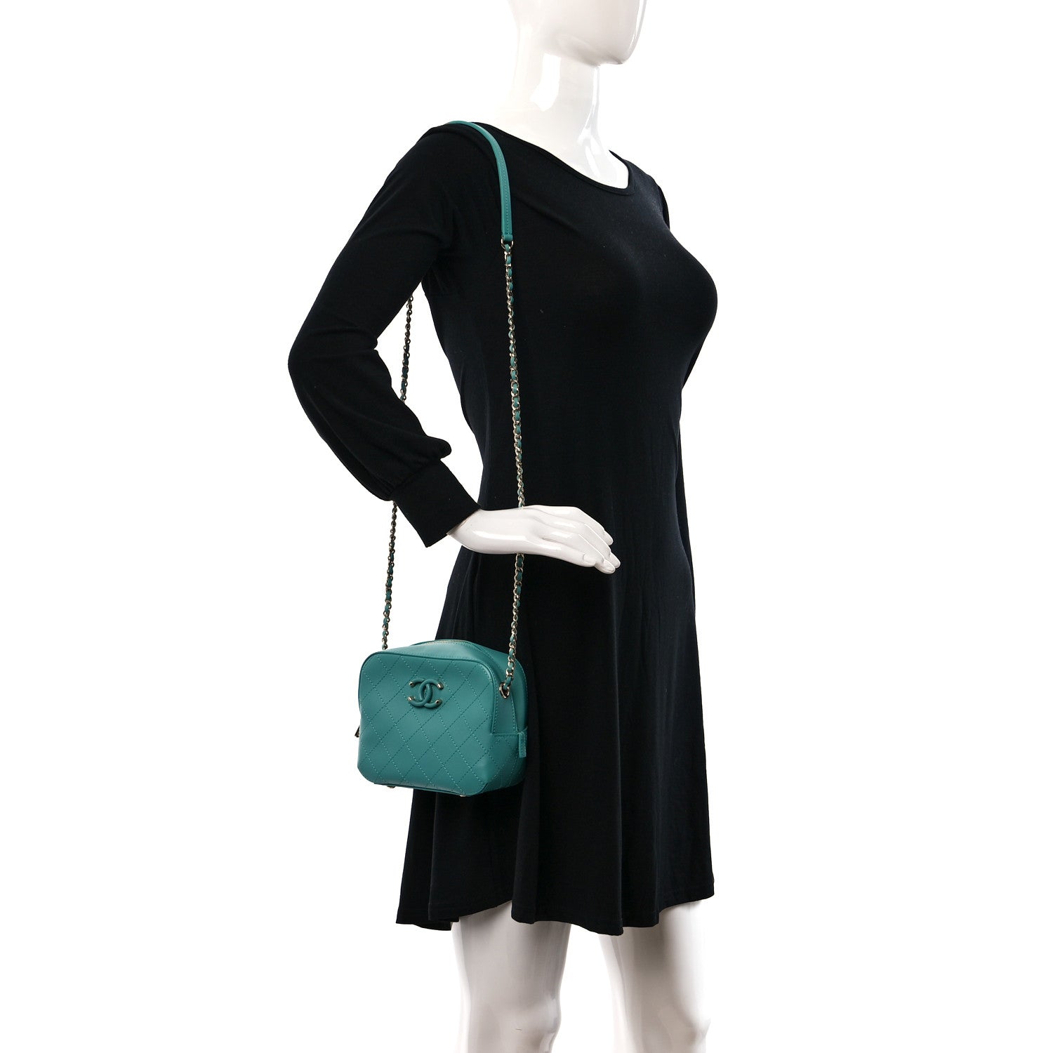 Chanel Calfskin Stitched Enamel CC Camera Case Bag Green 2 of 9