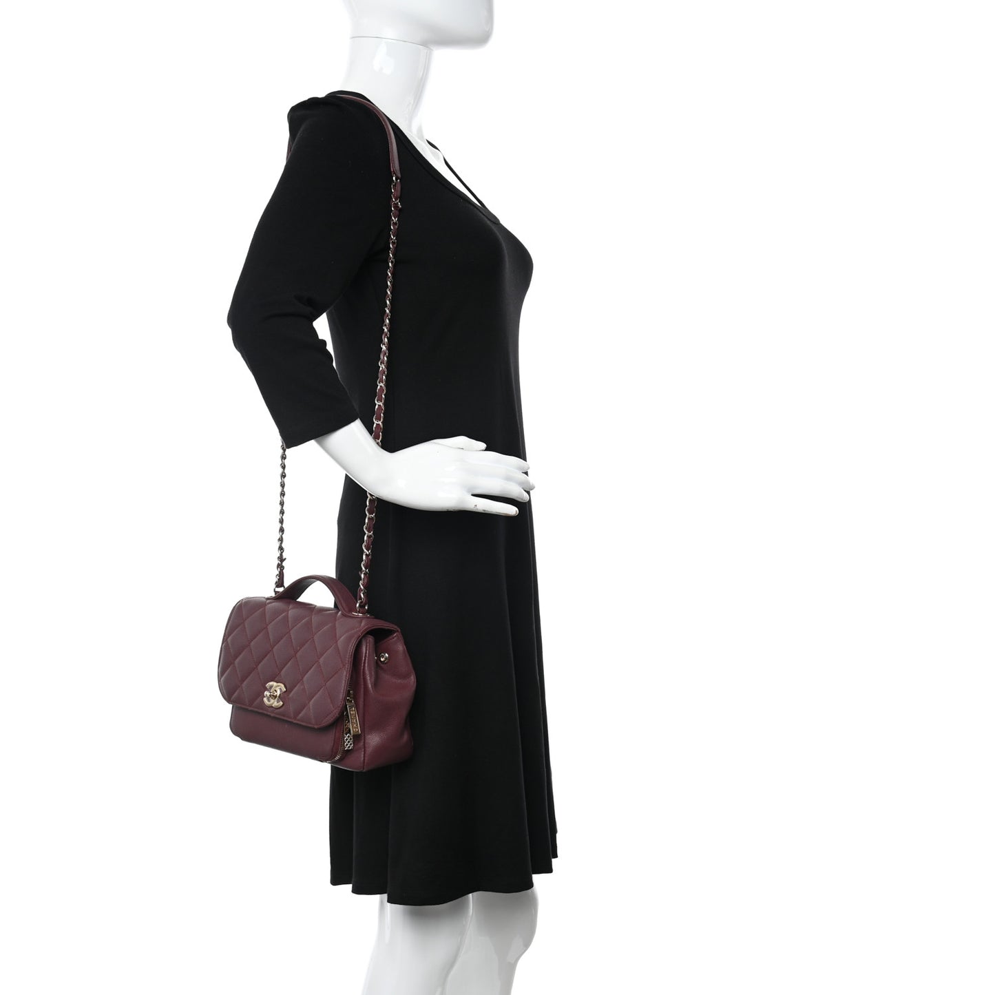 Caviar Quilted Medium Business Affinity Flap Burgundy