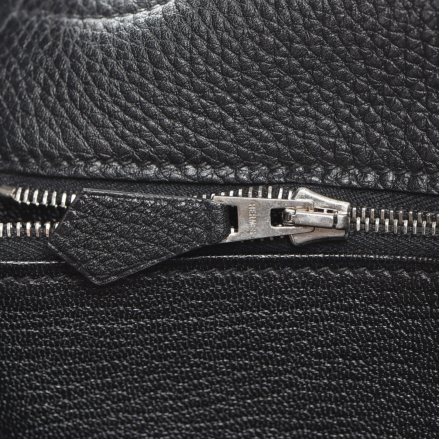 Togo Kelly Retourne 35 Black