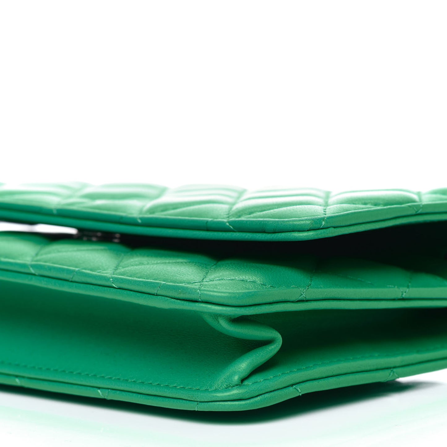 Lambskin Quilted Wallet On Chain WOC Green