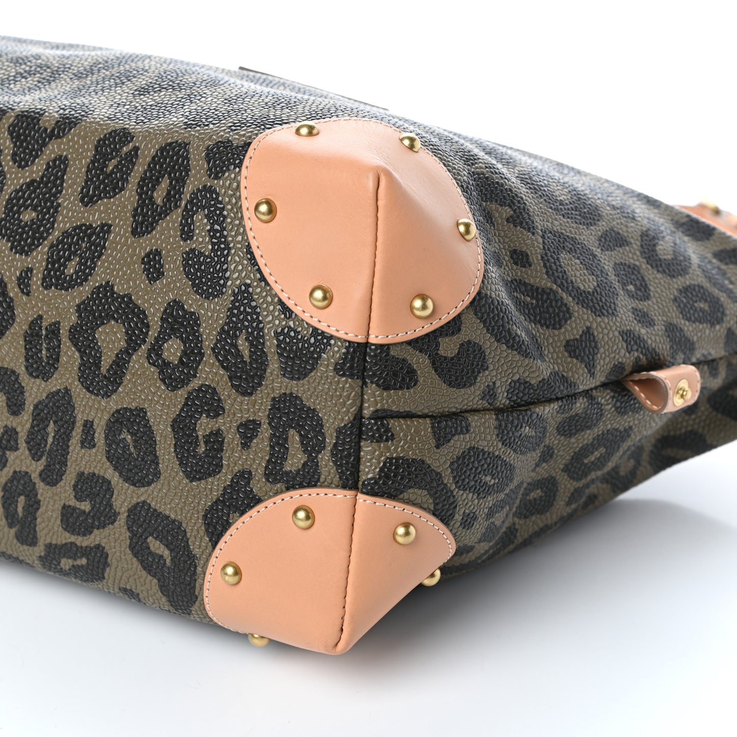 Birds Nest Scotchgrain Leopard Print Clipper Holdall Black