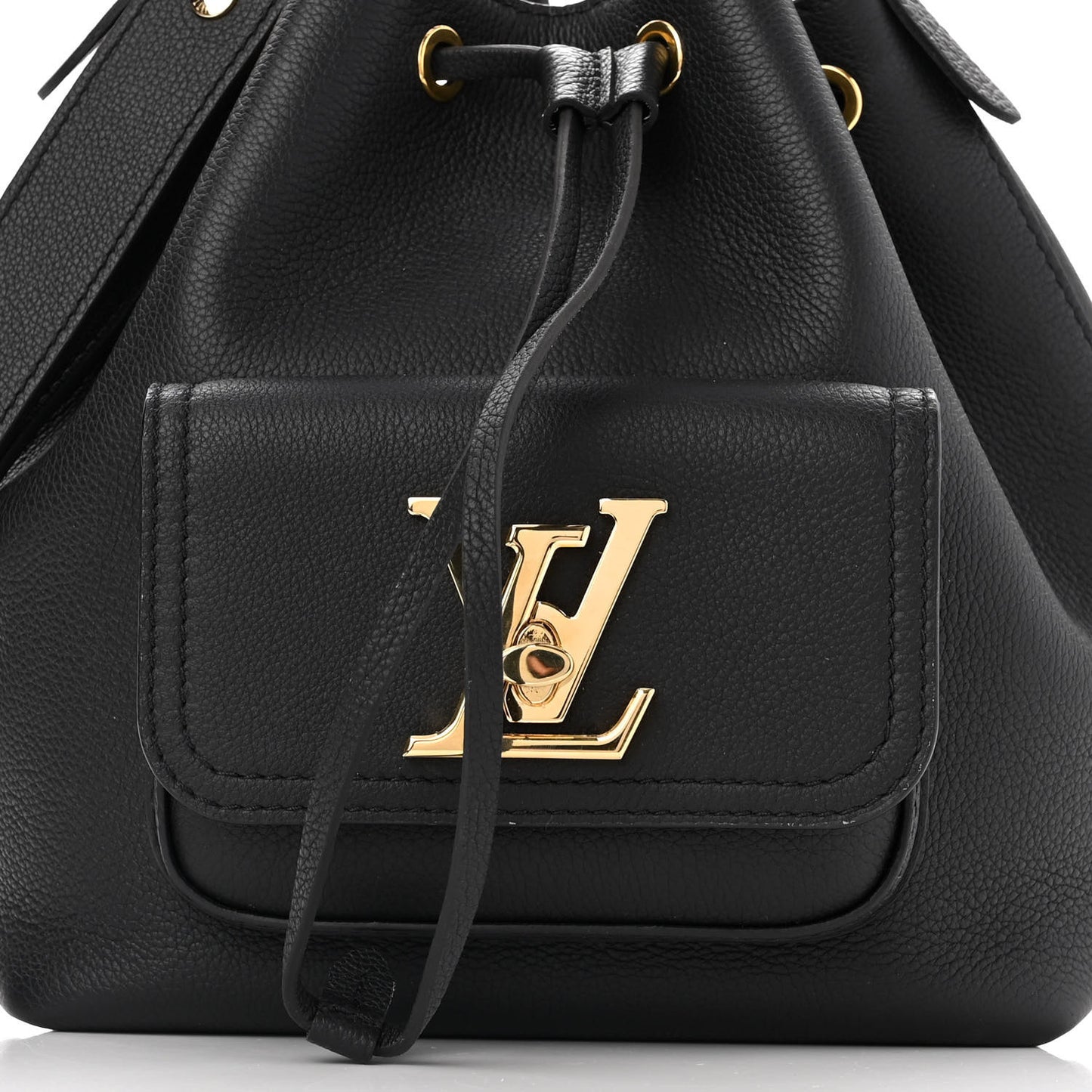 Calfskin Lockme Bucket MM Black