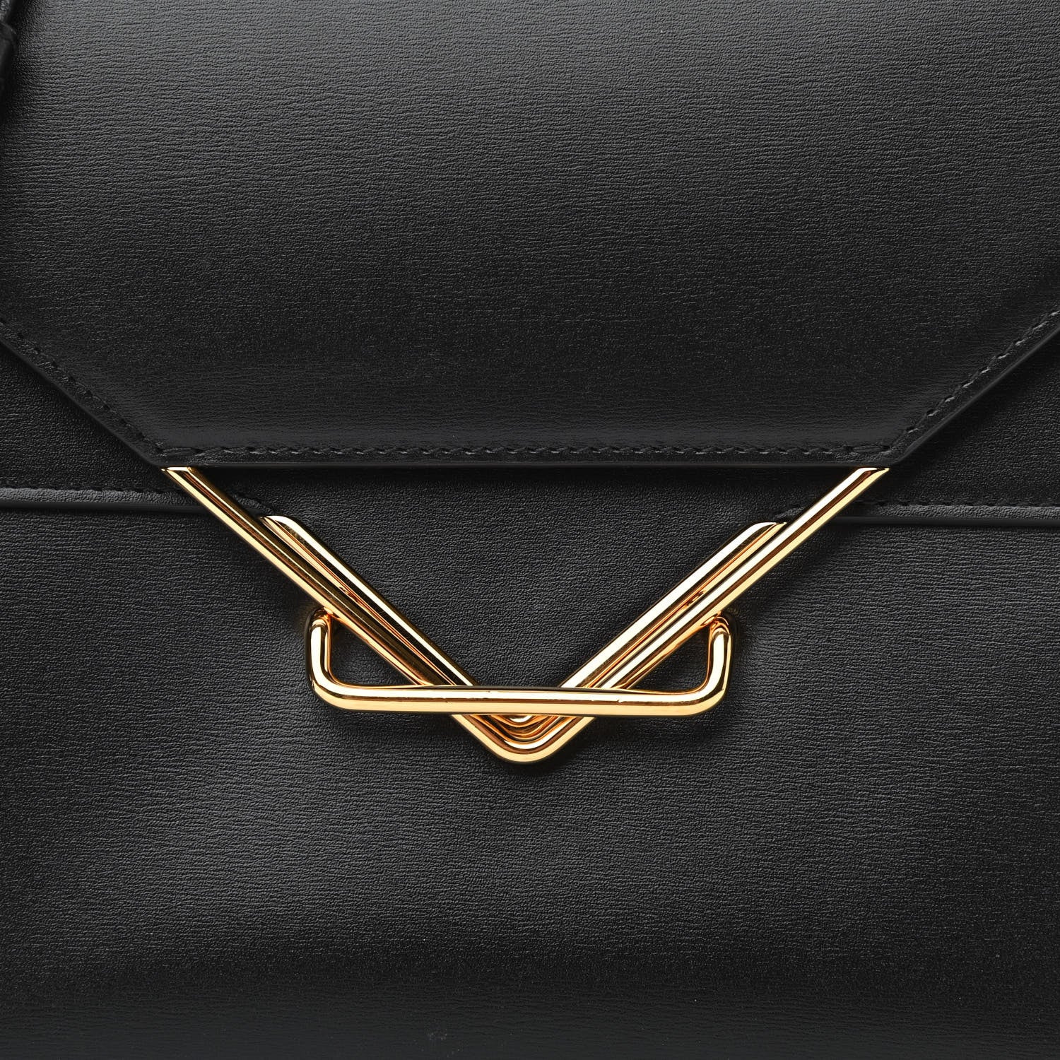 Bottega Veneta Box Calfskin Nappa Clip Bag Black 7 of 9