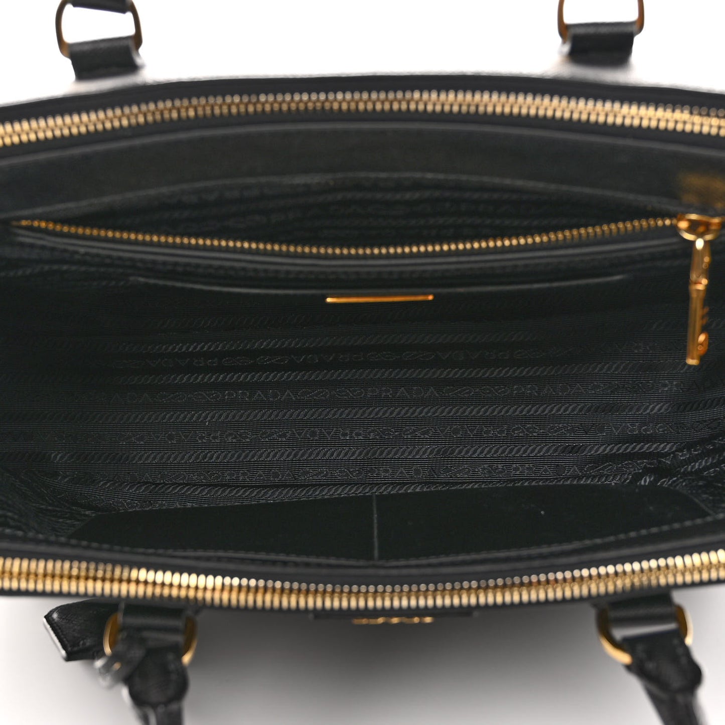 Saffiano Medium Galleria Double Zip Tote Black