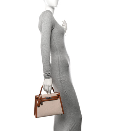 Hermes Toile H Swift Kelly Sellier 25 Ecru Gold 2 of 12