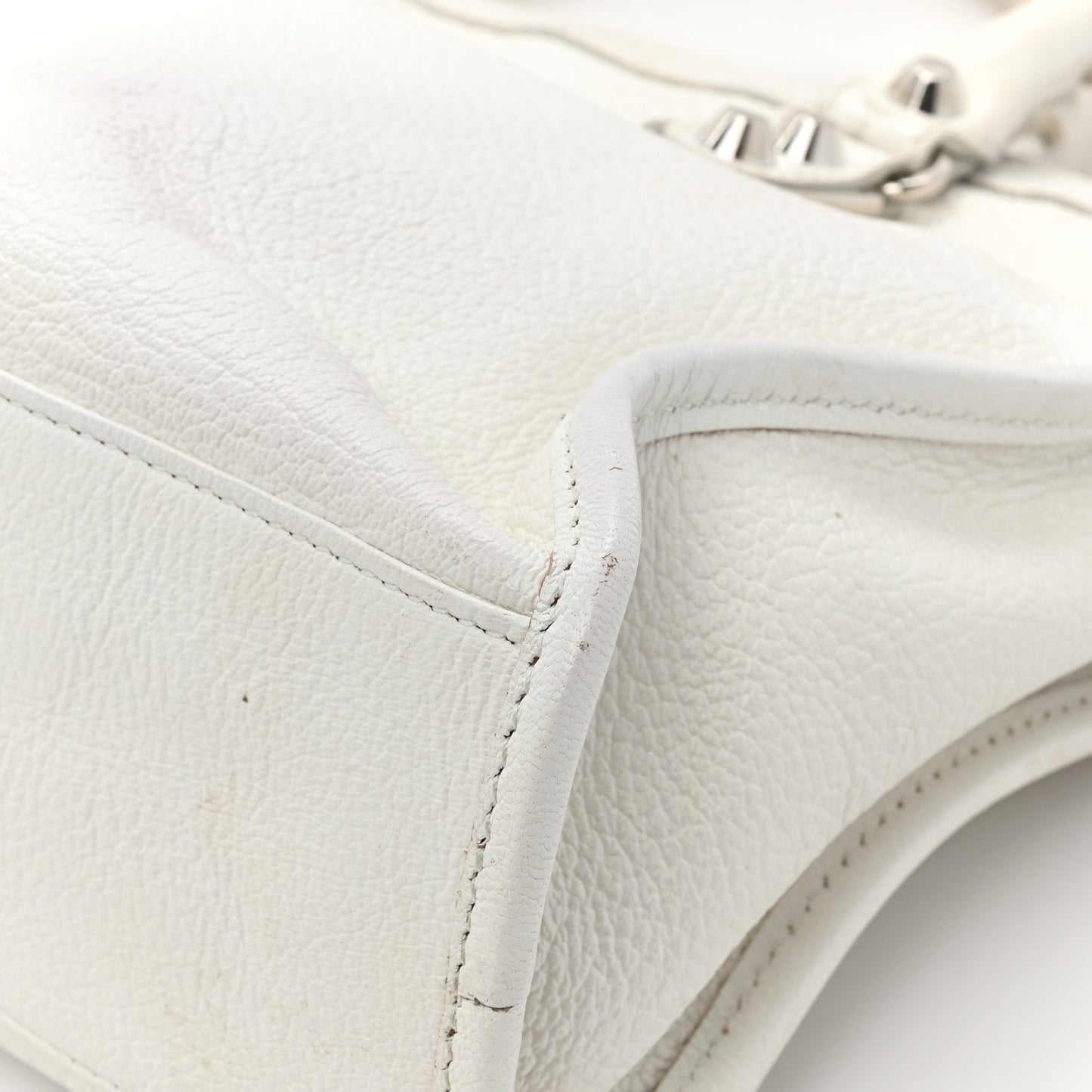 Chevre Silver Metallic Edge Hardware S City White
