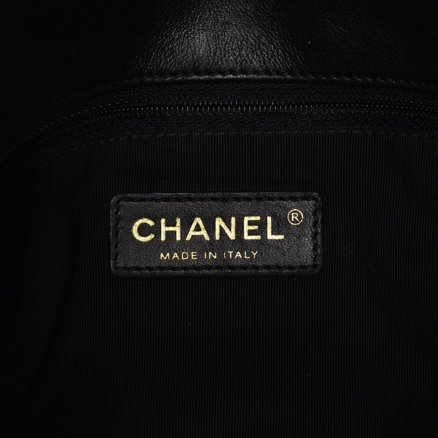 Calfskin Quilted Medium Chain Me Flap Black