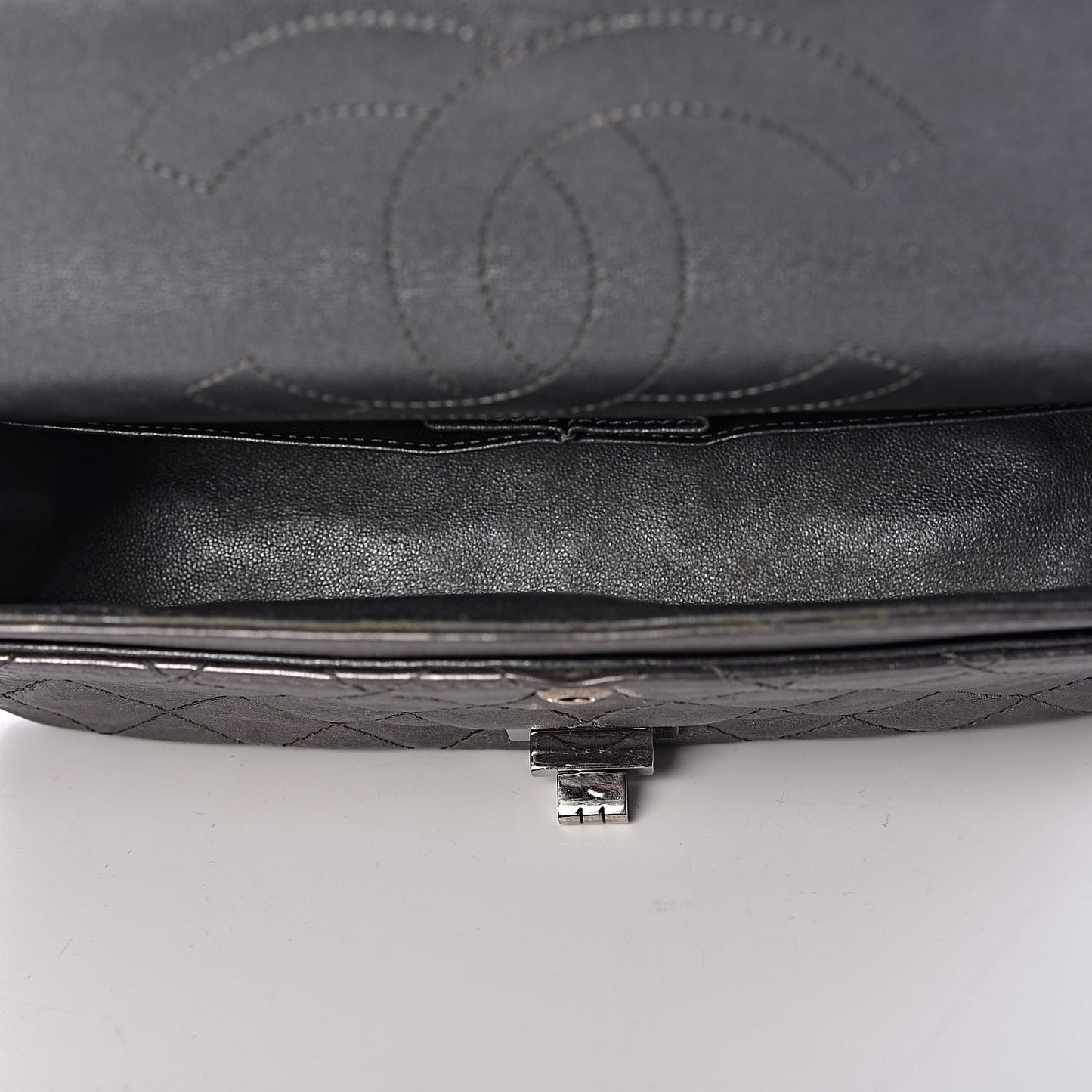 Metallic Aged Calfskin Quilted 2.55 Reissue 225 Flap Dark Silver