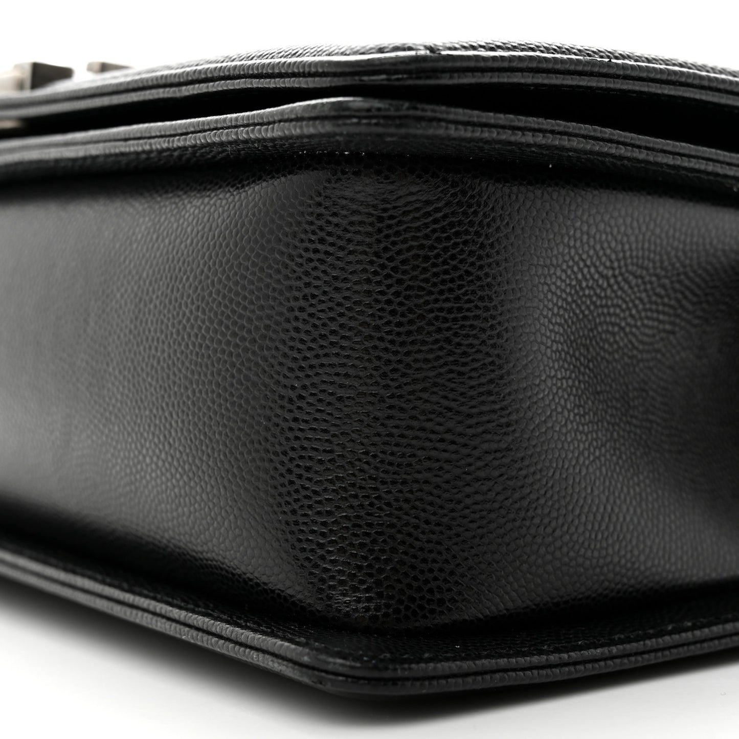 Caviar Quilted Medium Boy Flap Black