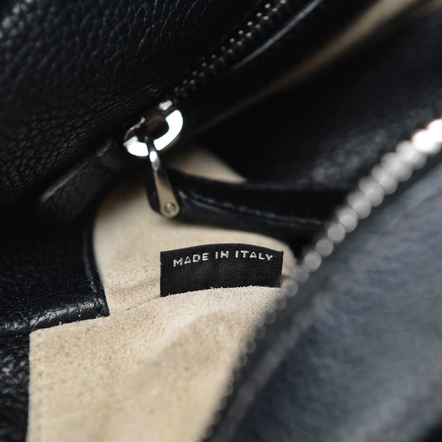 Prada Vitello Daino Shoulder Bag Nero Black 7 of 12