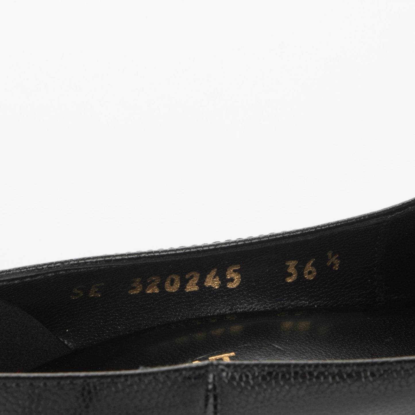 Pebbled Patent Calfskin Janis 105 Pumps 36.5 Black