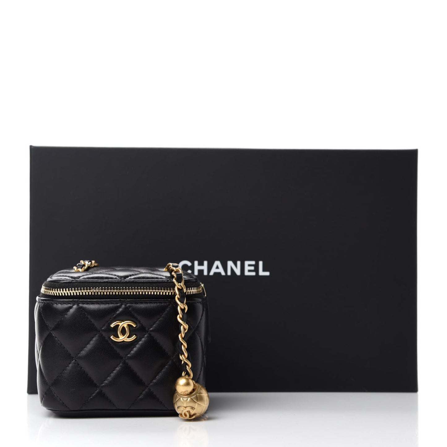 Lambskin Quilted Mini Pearl Crush Vanity Case With Chain Black