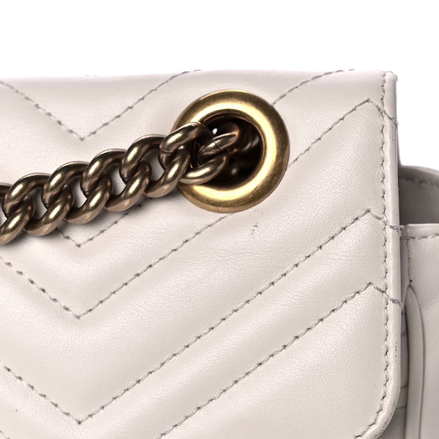 Calfskin Matelasse Small GG Marmont Shoulder Bag White