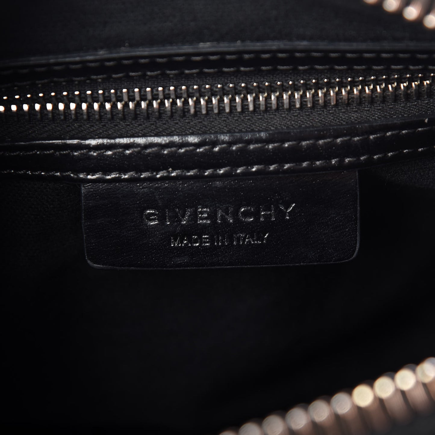 Shiny Lord Calfskin Mini Antigona Black