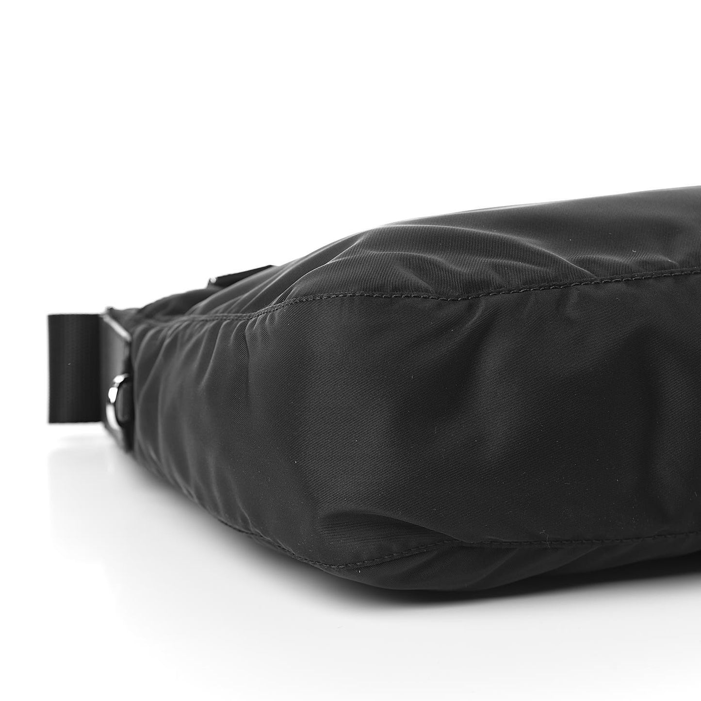Nylon Flat Messenger Bag Black