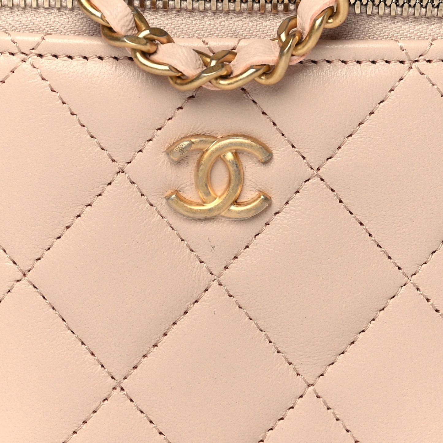 Lambskin Quilted Pearl Crush Mini Vanity Case With Chain Light Beige