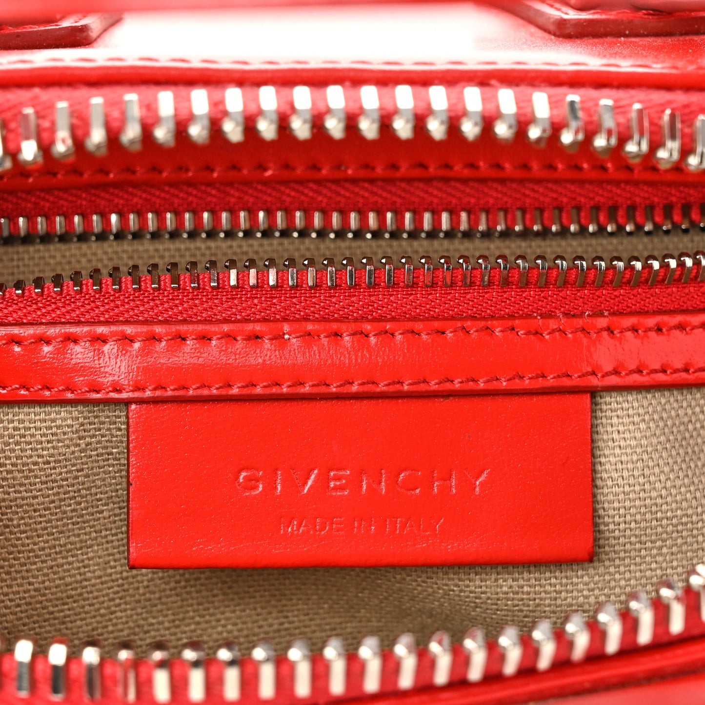 Shiny Lord Calfskin Mini Antigona Red