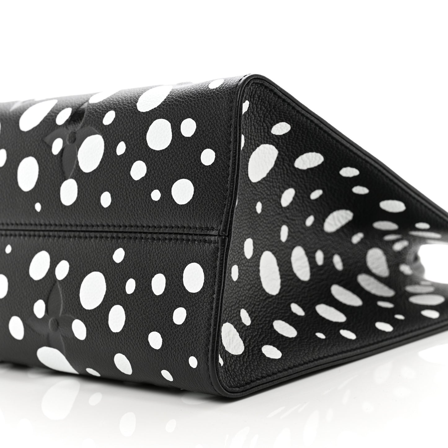 LV X YK Empreinte Monogram Giant Onthego MM Black