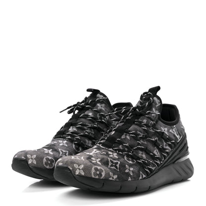 Louis Vuitton Denim Rubber Monogram Tie Dye Mens Fastlane Low Sneakers 9 Black 3 of 9