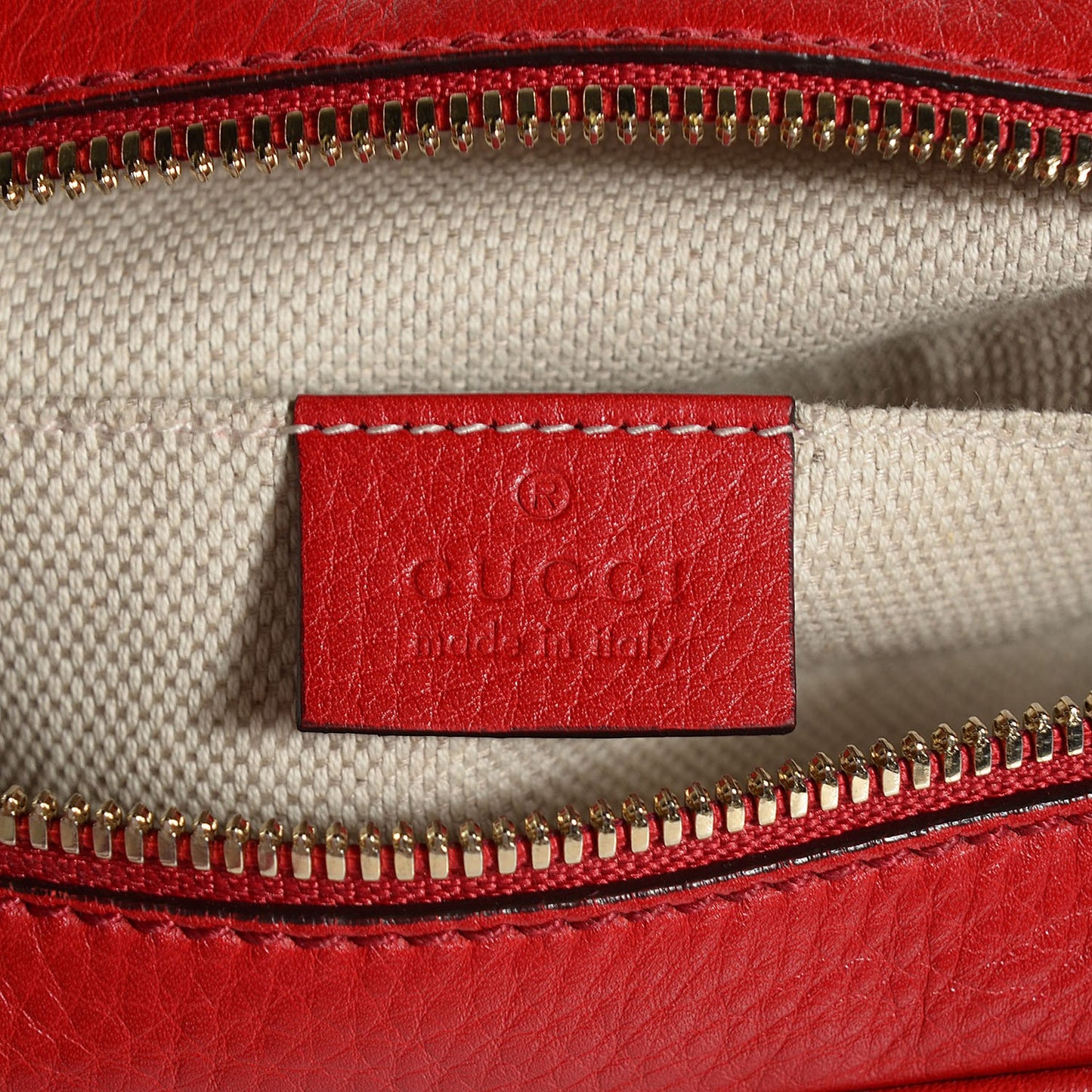 Pebbled Calfskin Small Soho Disco Bag Vibrant Red