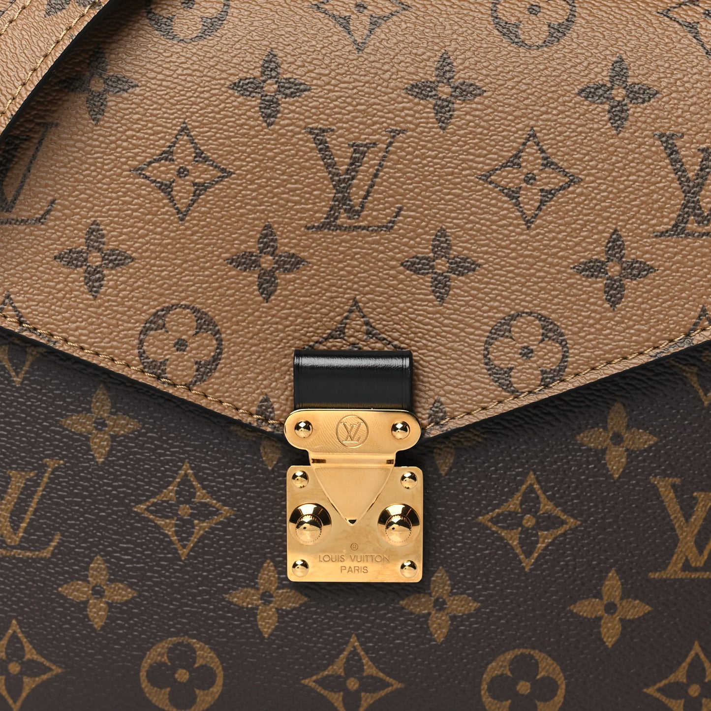 Reverse Monogram Pochette Metis