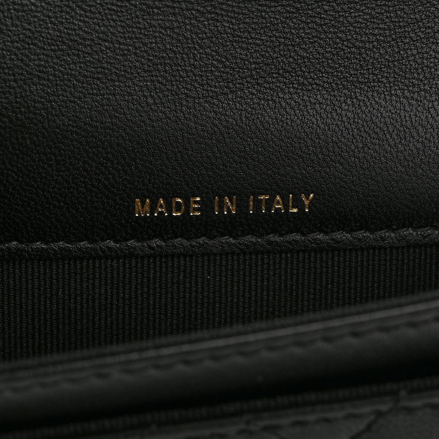 Lambskin Pearl Enamel Quilted Flap Card Holder Black