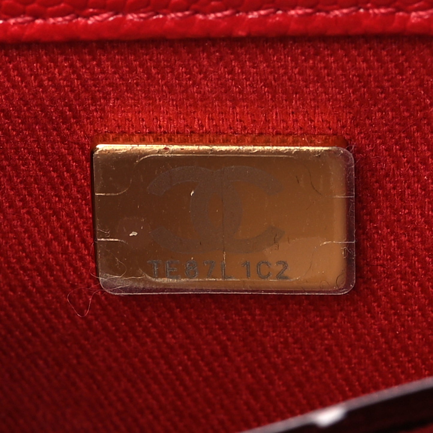 Caviar Quilted Medium Business Affinity Flap Red