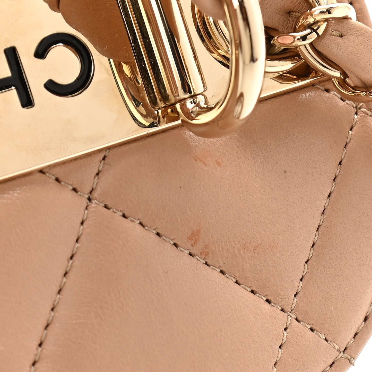 Lambskin Quilted Trendy Vanity Case Beige