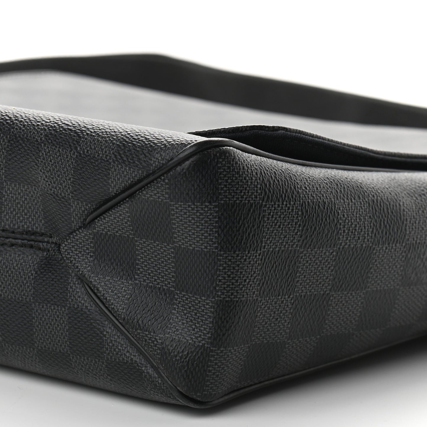 Damier Graphite District GM