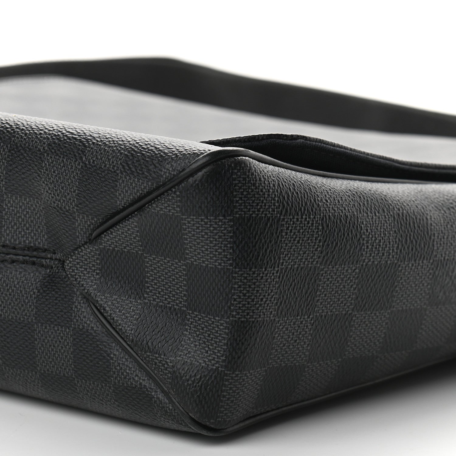 Louis Vuitton Damier Graphite District GM 8 of 8