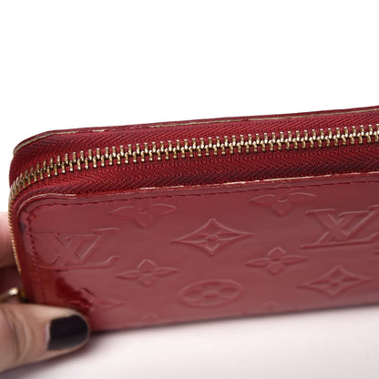 Louis Vuitton Vernis Zippy Wallet Pomme D'Amour 10 of 15