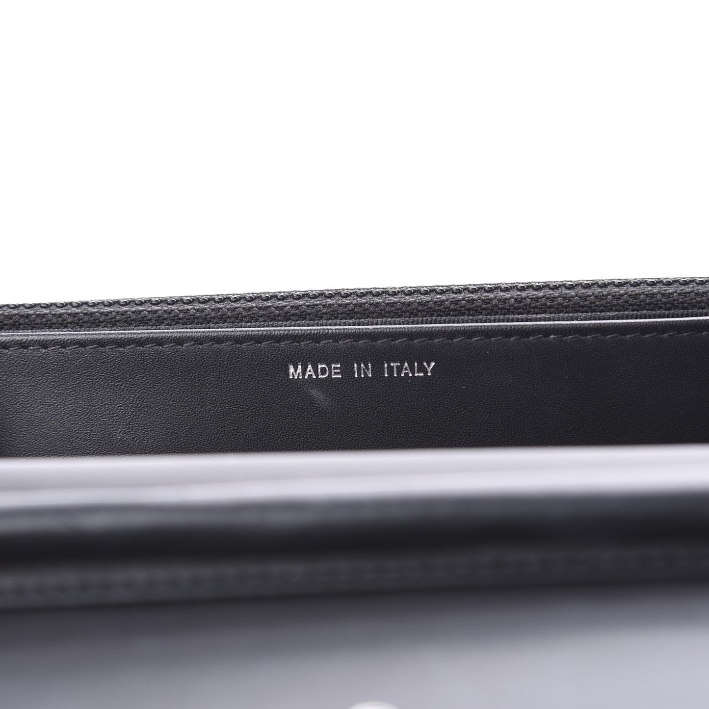 Patent Quilted Wallet On Chain WOC Black