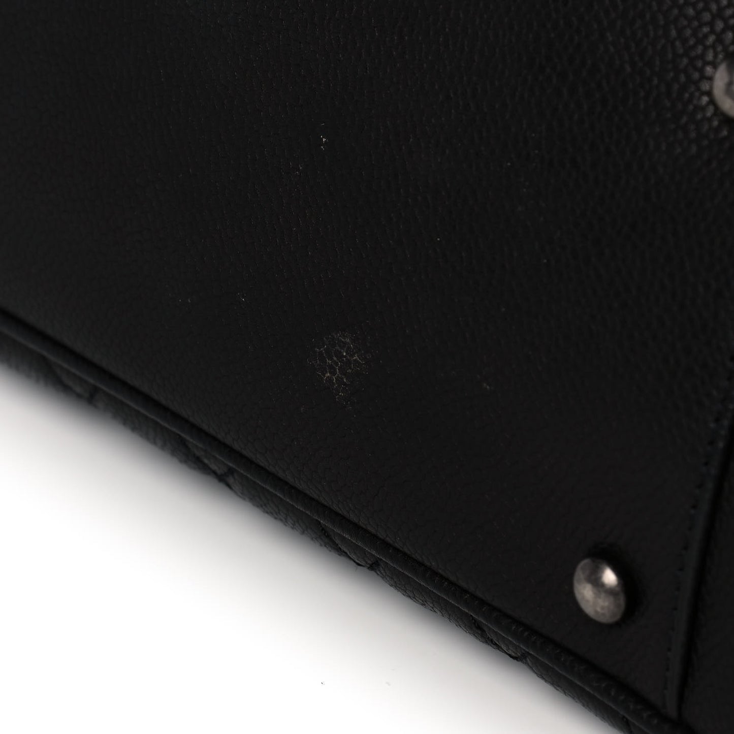 Caviar Quilted Medium Rock In Rome Tote Black