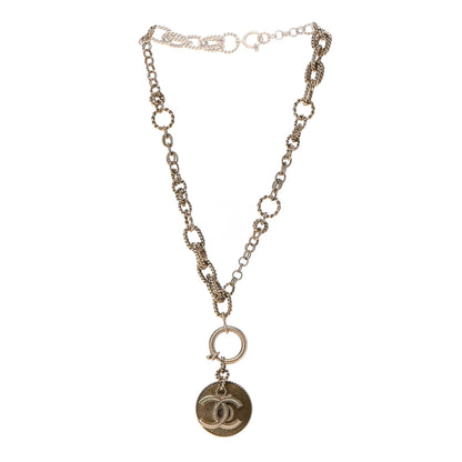 Chanel Medallion CC Chain Necklace Gold 3 of 7