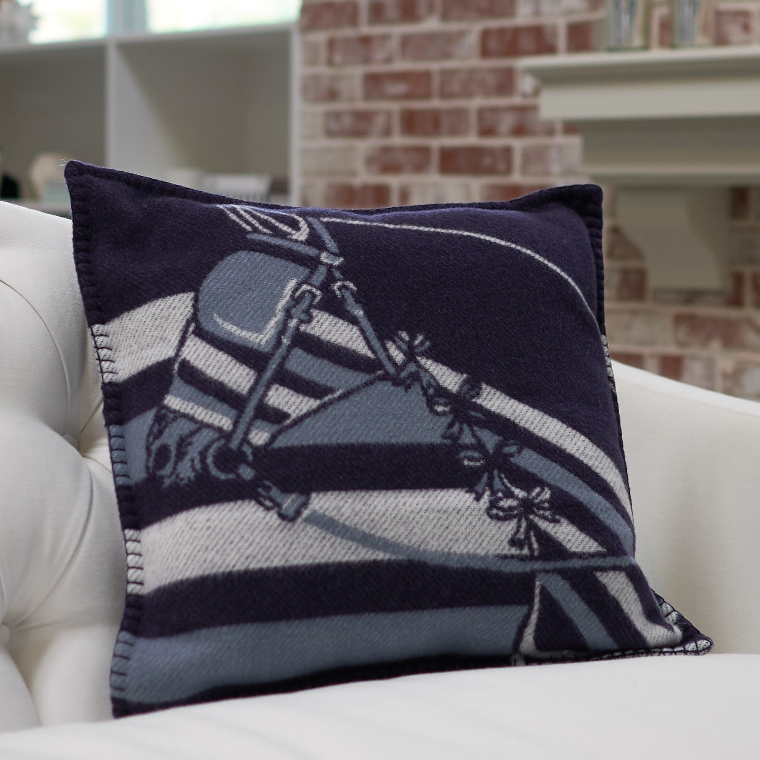 Hermes Wool Cashmere Couvertures Nouvelles Pillow Marine 2 of 6
