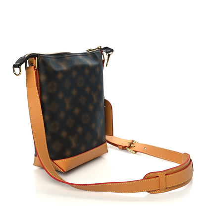 Louis Vuitton Monogram Blurry Hobo Cruiser PM 3 of 9