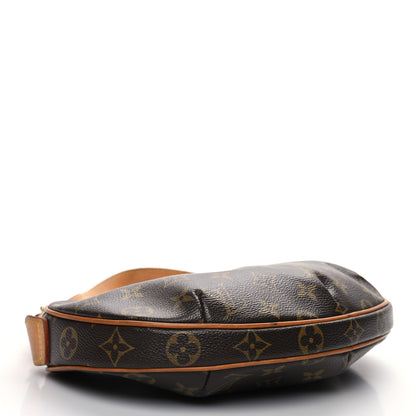 Louis Vuitton Monogram Croissant PM 4 of 8