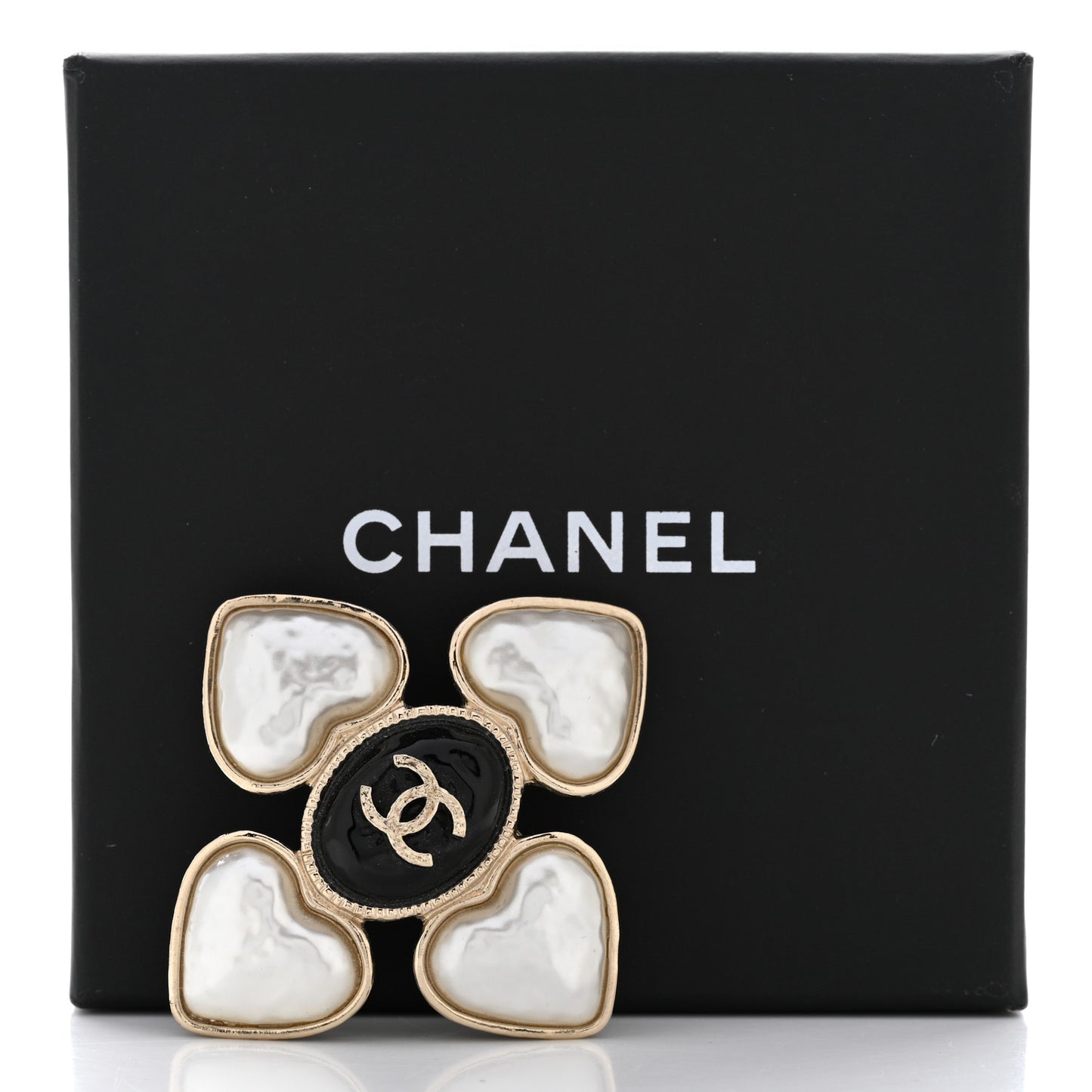 Resin Pearl CC Heart Brooch Gold Pearly White Black