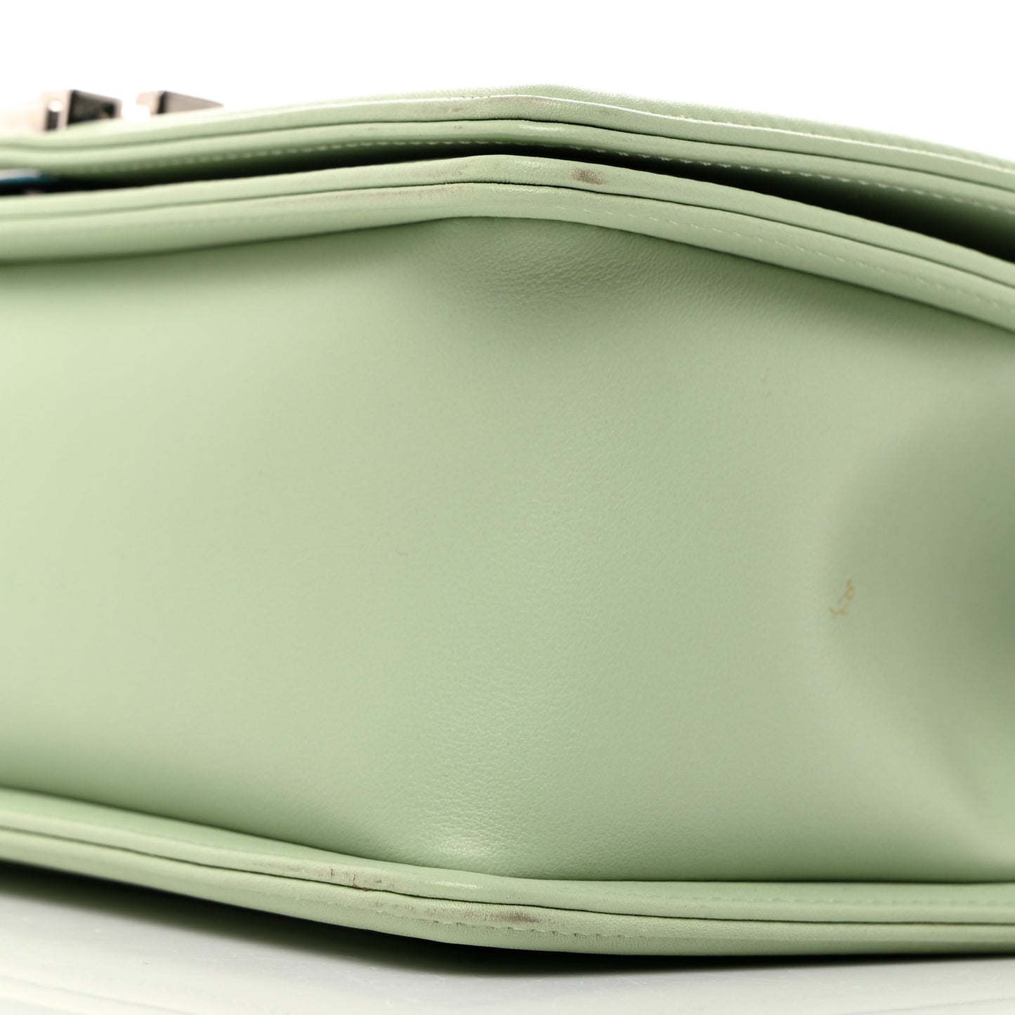 Calfskin Chevron Quilted Medium Boy Flap Green