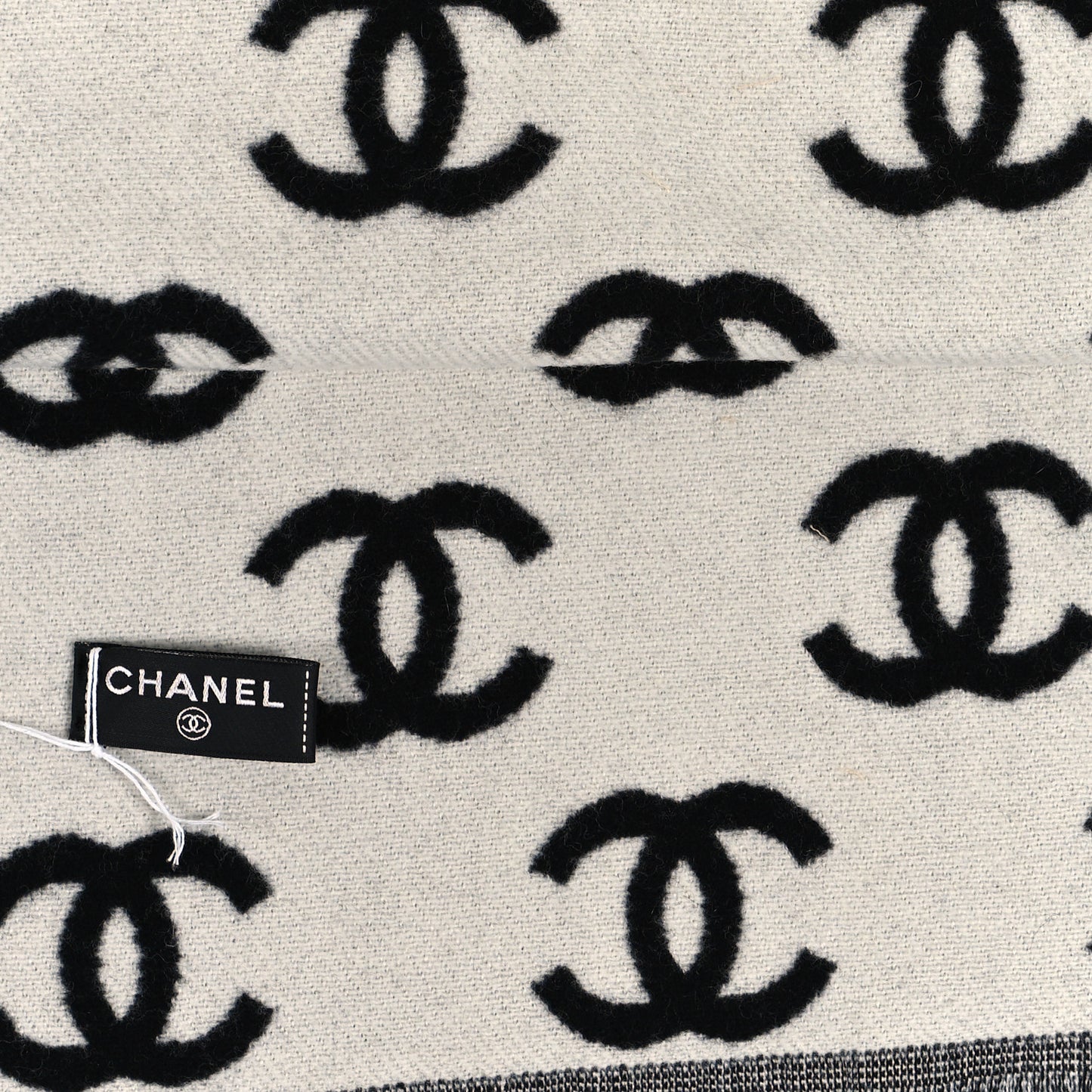 Wool Cashmere CC Scarf Black White