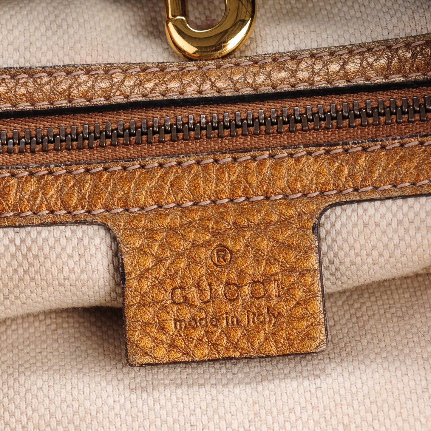 Metallic Pebbled Calfskin Medium Soho Chain Shoulder Bag Gold Ombre