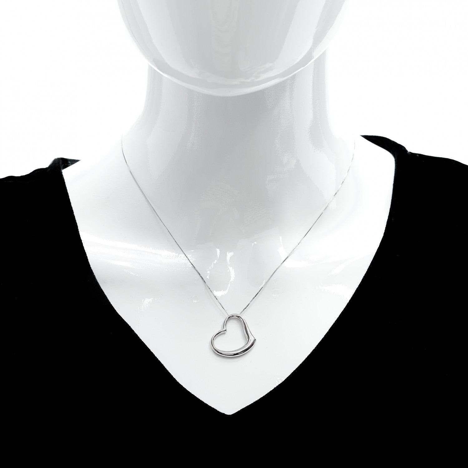 Roberto Coin 18K White Gold Tiny Treasures Open Heart Pendant Necklace 2 of 6