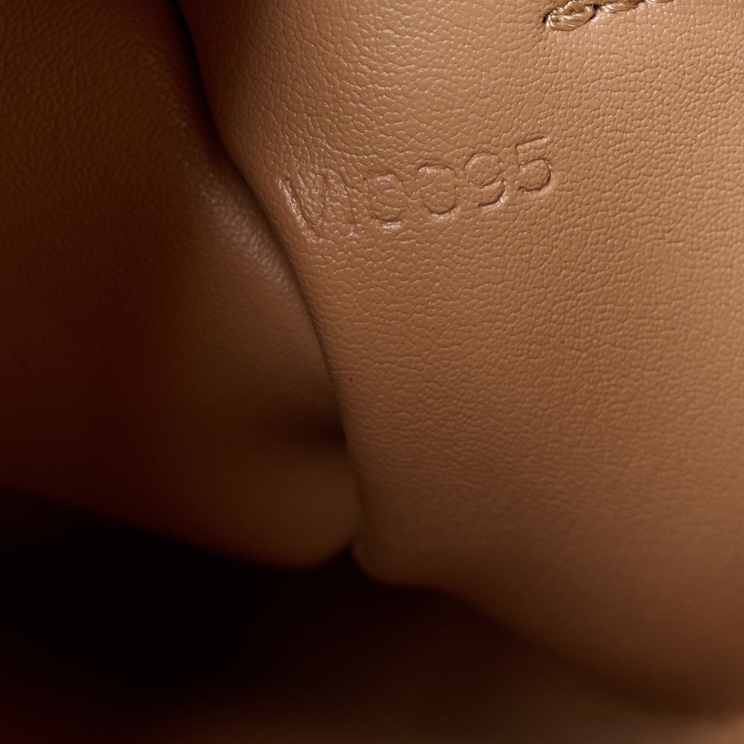 Louis Vuitton Vernis Bedford Beige 7 of 10